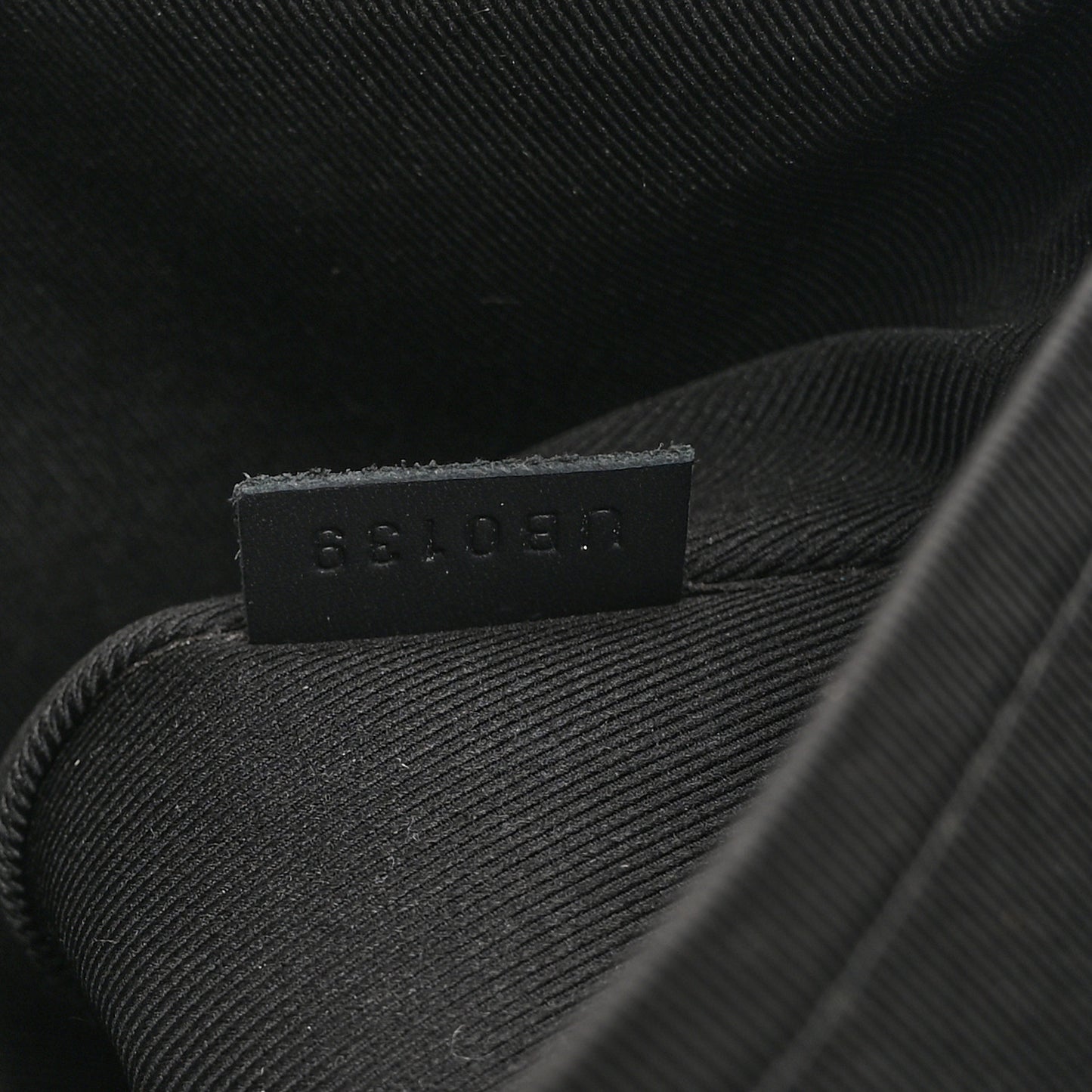 Calfskin Monogram Shadow Discovery Pochette Black