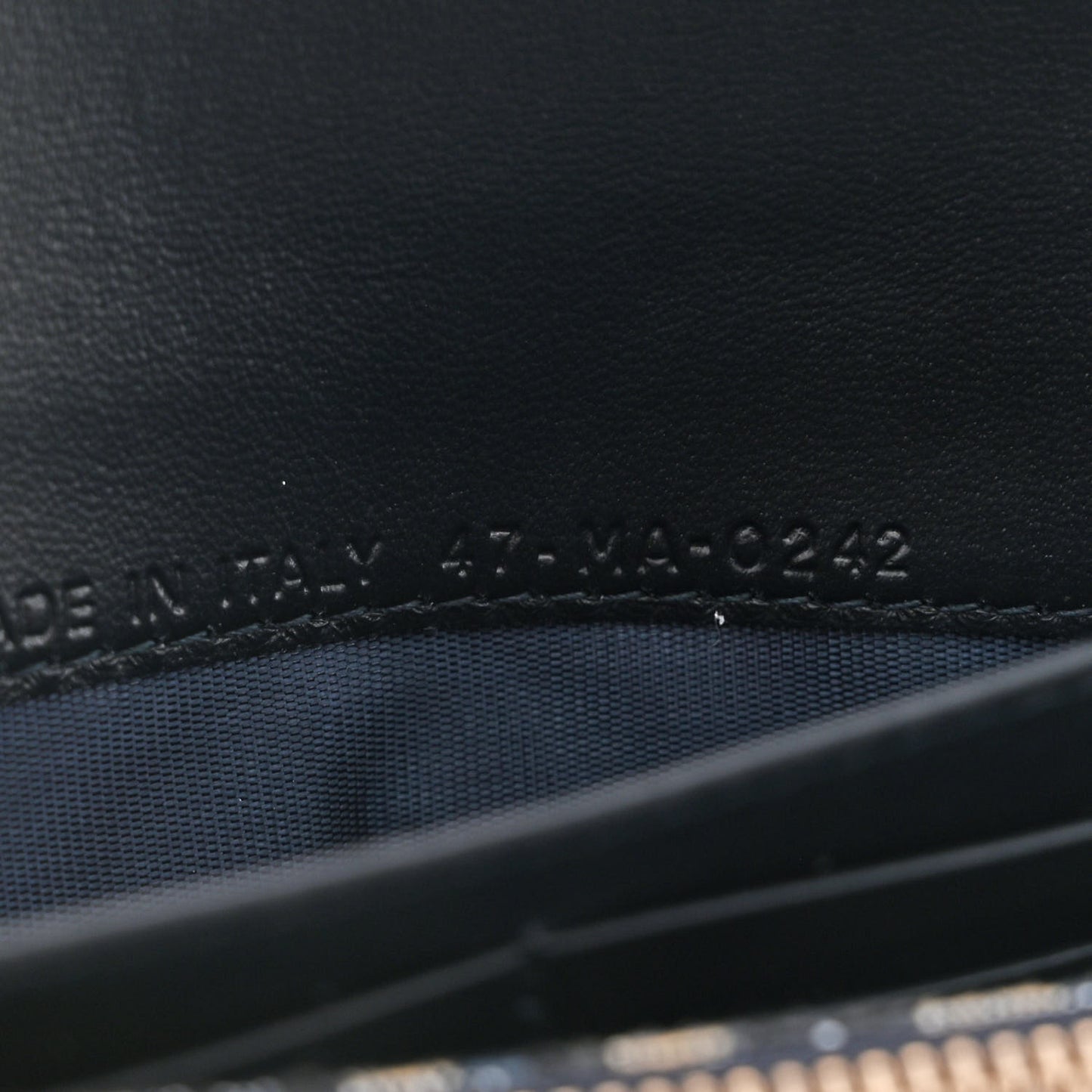 Oblique Saddle Chain Long Wallet Blue