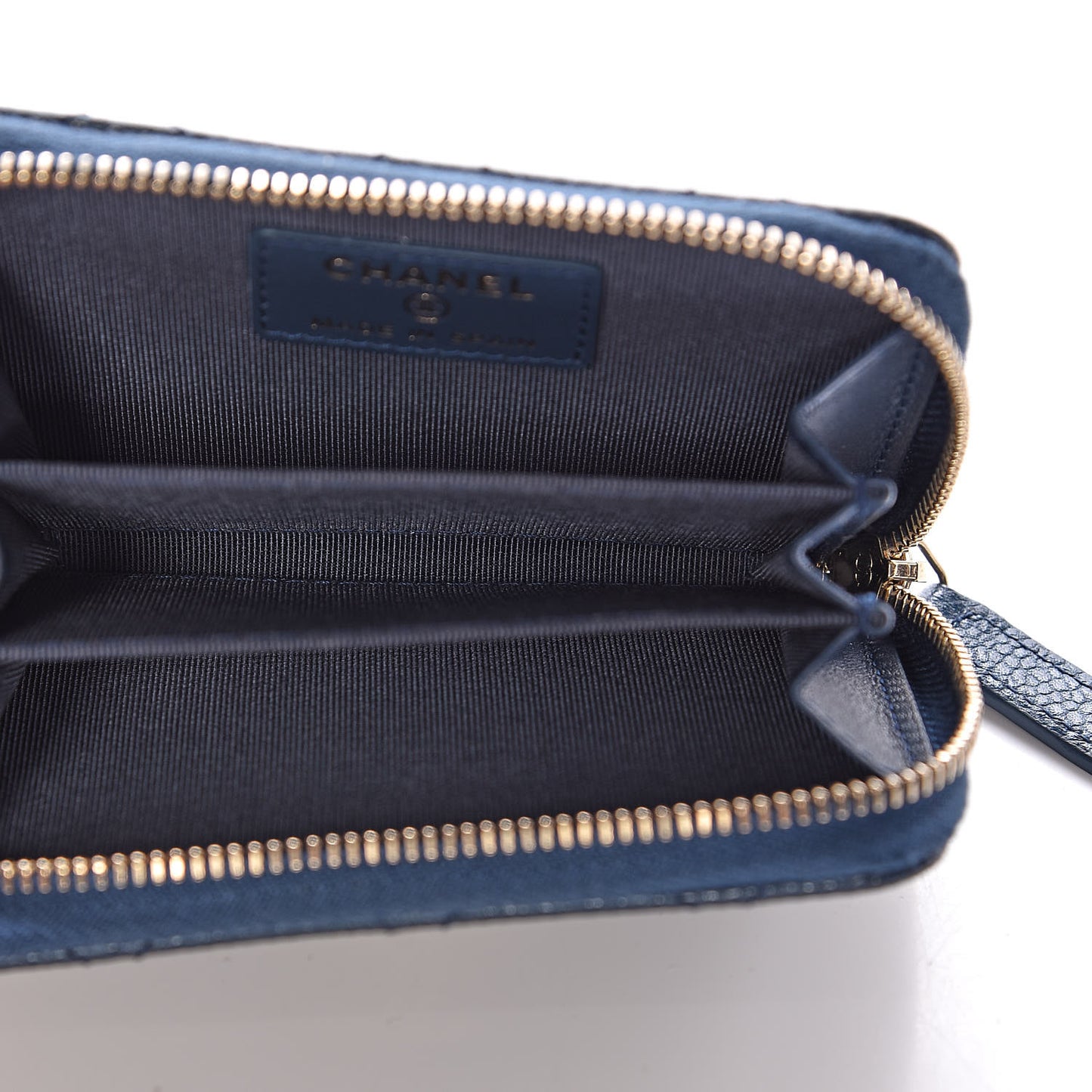 Iridescent Caviar Quilted Zip Coin Purse Dark Blue