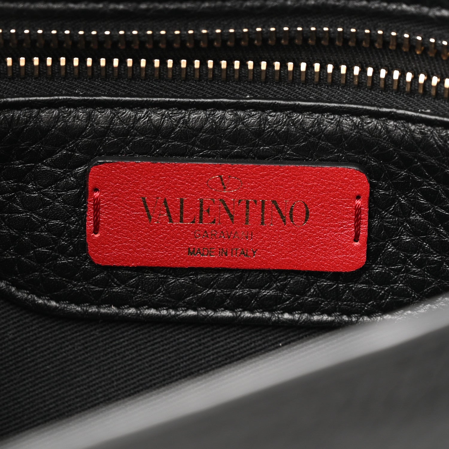 Valentino Garavani Pebbled Calfskin Rockstud Single Handle Flap Bag Black 6 of 9