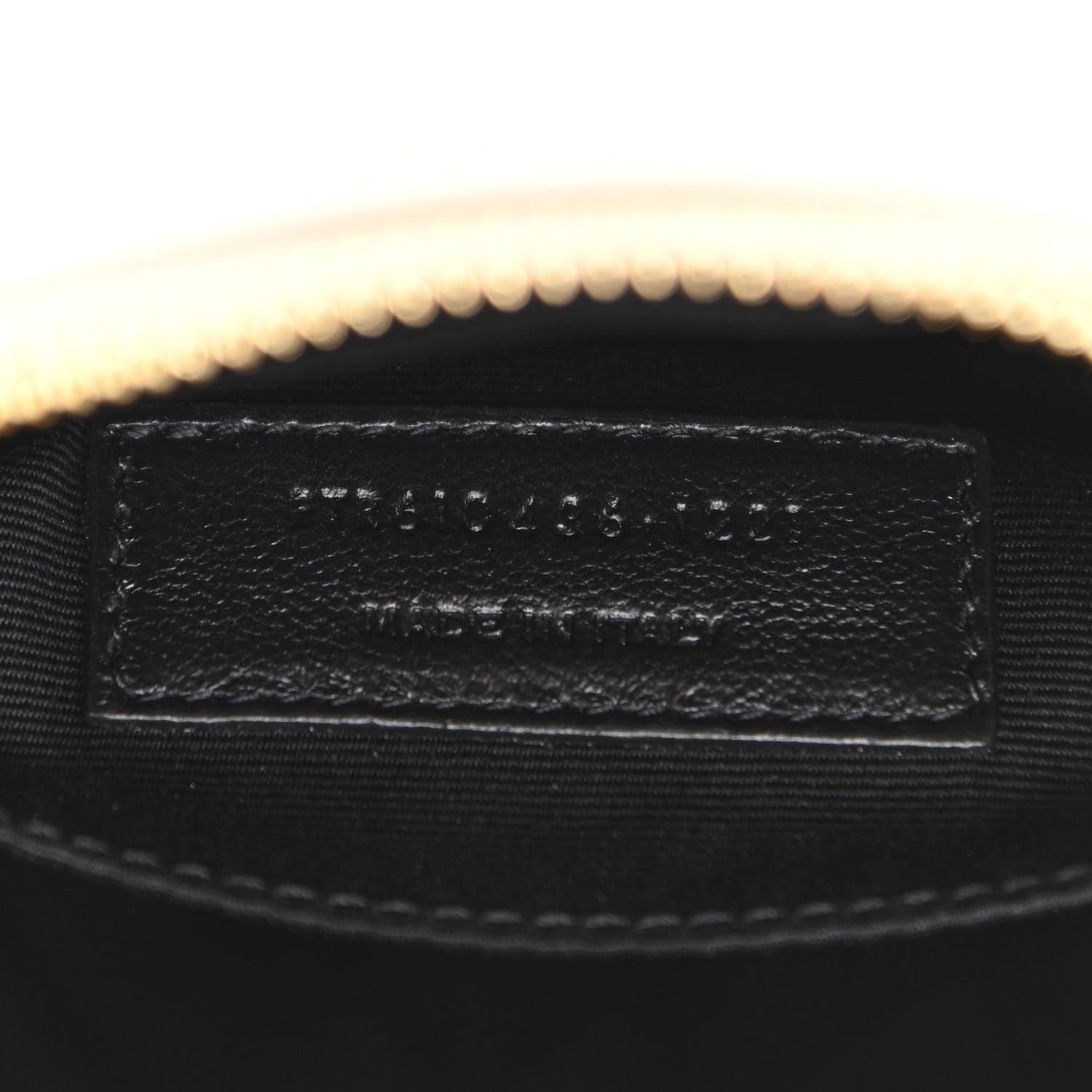 Saint Laurent Grain De Poudre Matelasse Chevron Quilted Round Vinyle Camera Bag Crema Soft 7 of 10