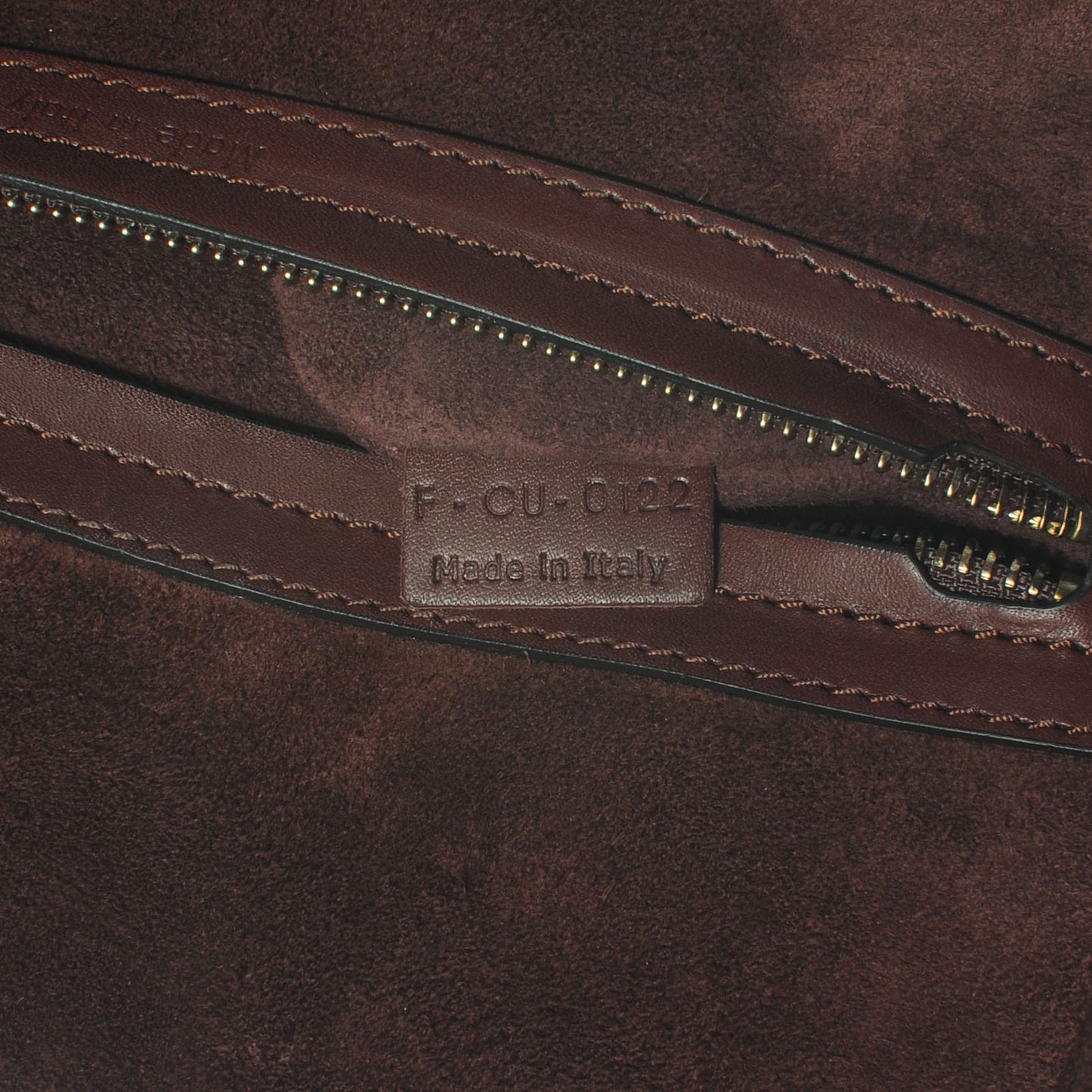 Natural Calfskin Medium Phantom Luggage Burgundy