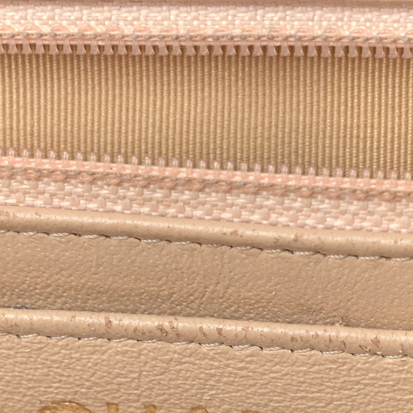 Caviar Quilted Jumbo Single Flap Beige Clair
