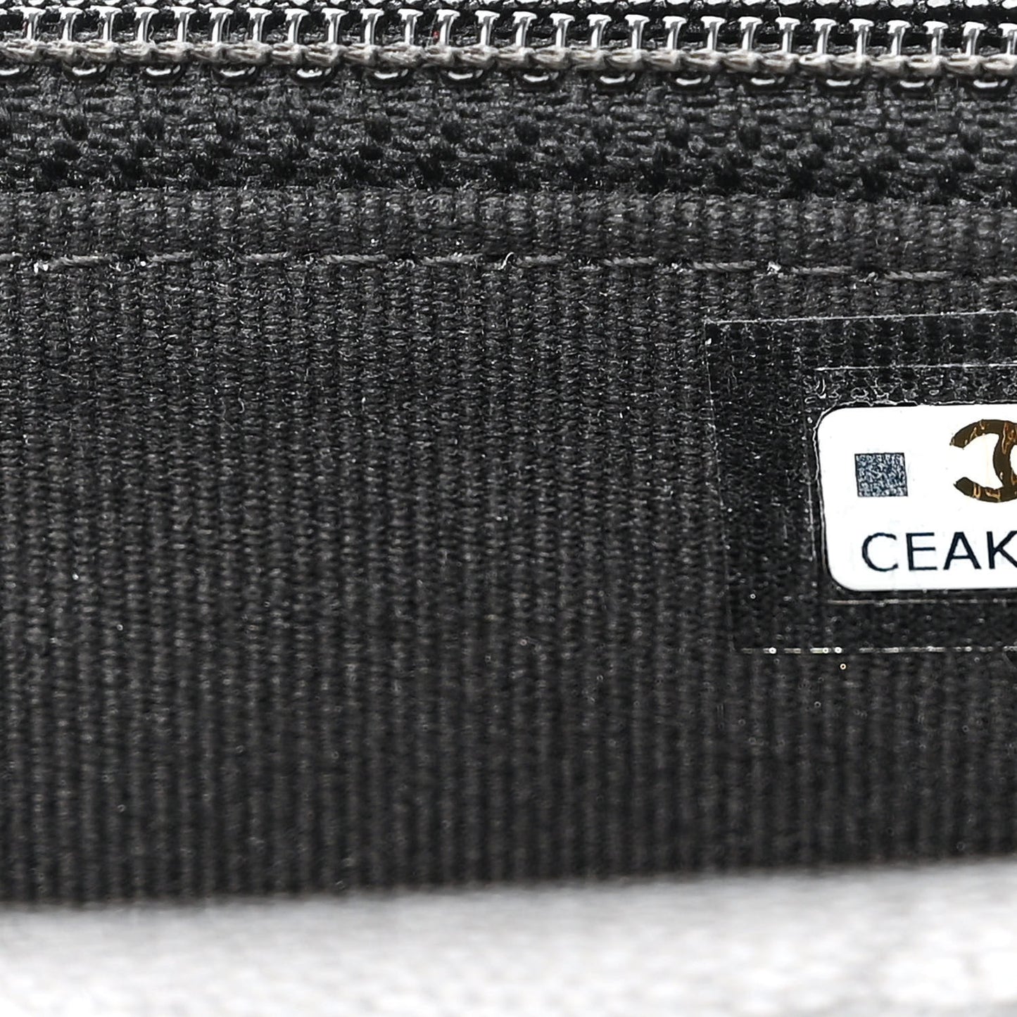 Caviar Quilted Pocket Twins Clutch With Chain Black