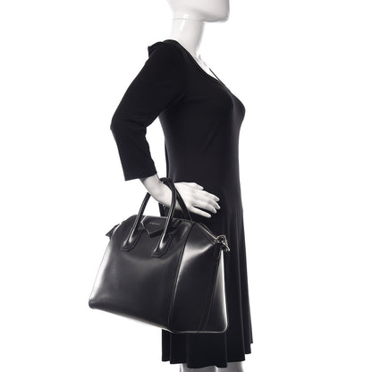 Givenchy Shiny Lord Calfskin Medium Antigona Black 2 of 25