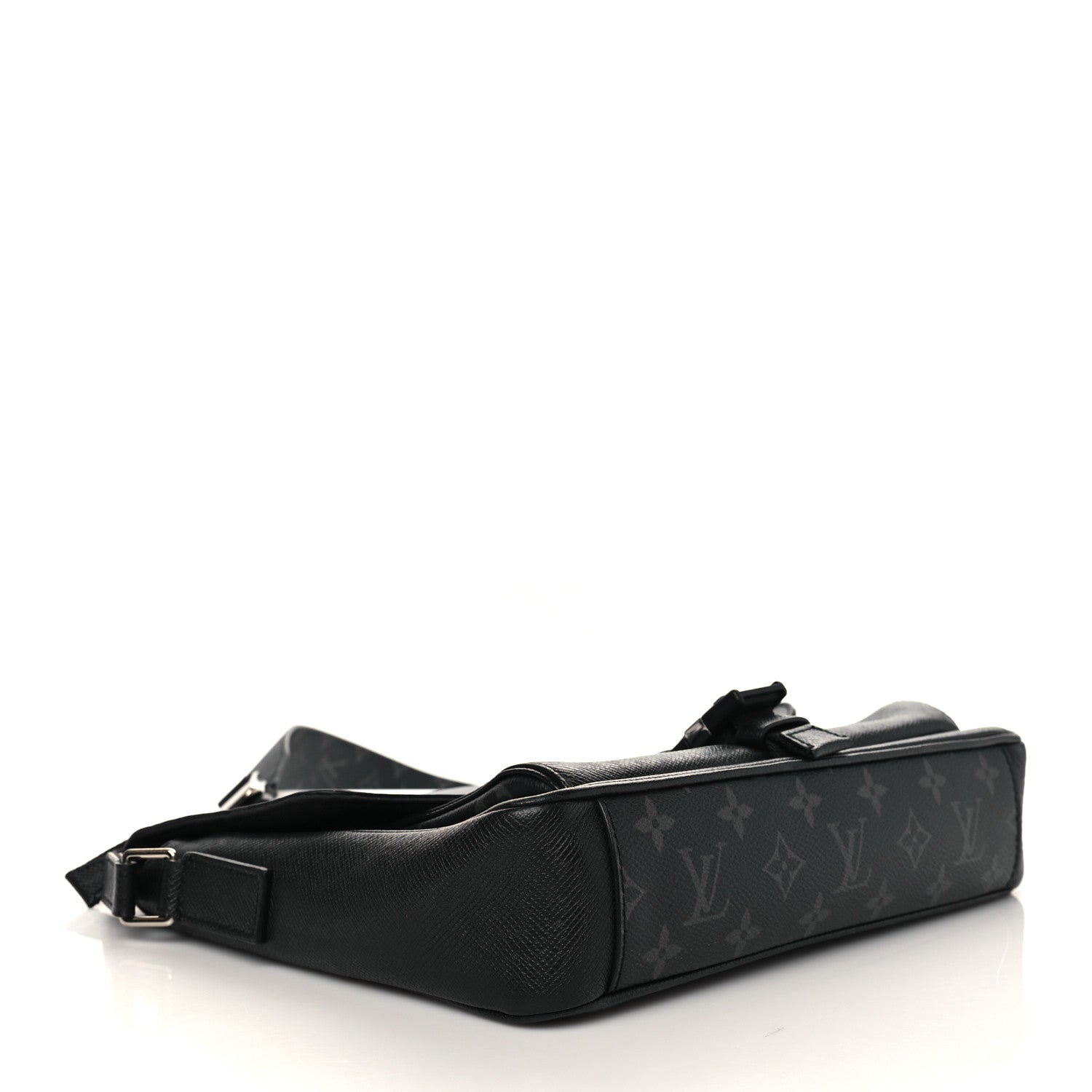 Louis Vuitton Taigarama Messengerama Black 4 of 7