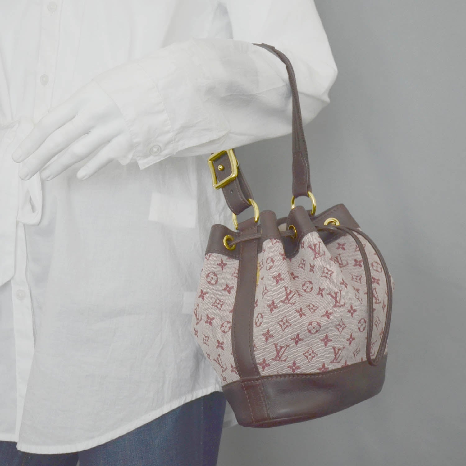 Louis Vuitton Mini Monogram Noelie Cherry 2 of 9