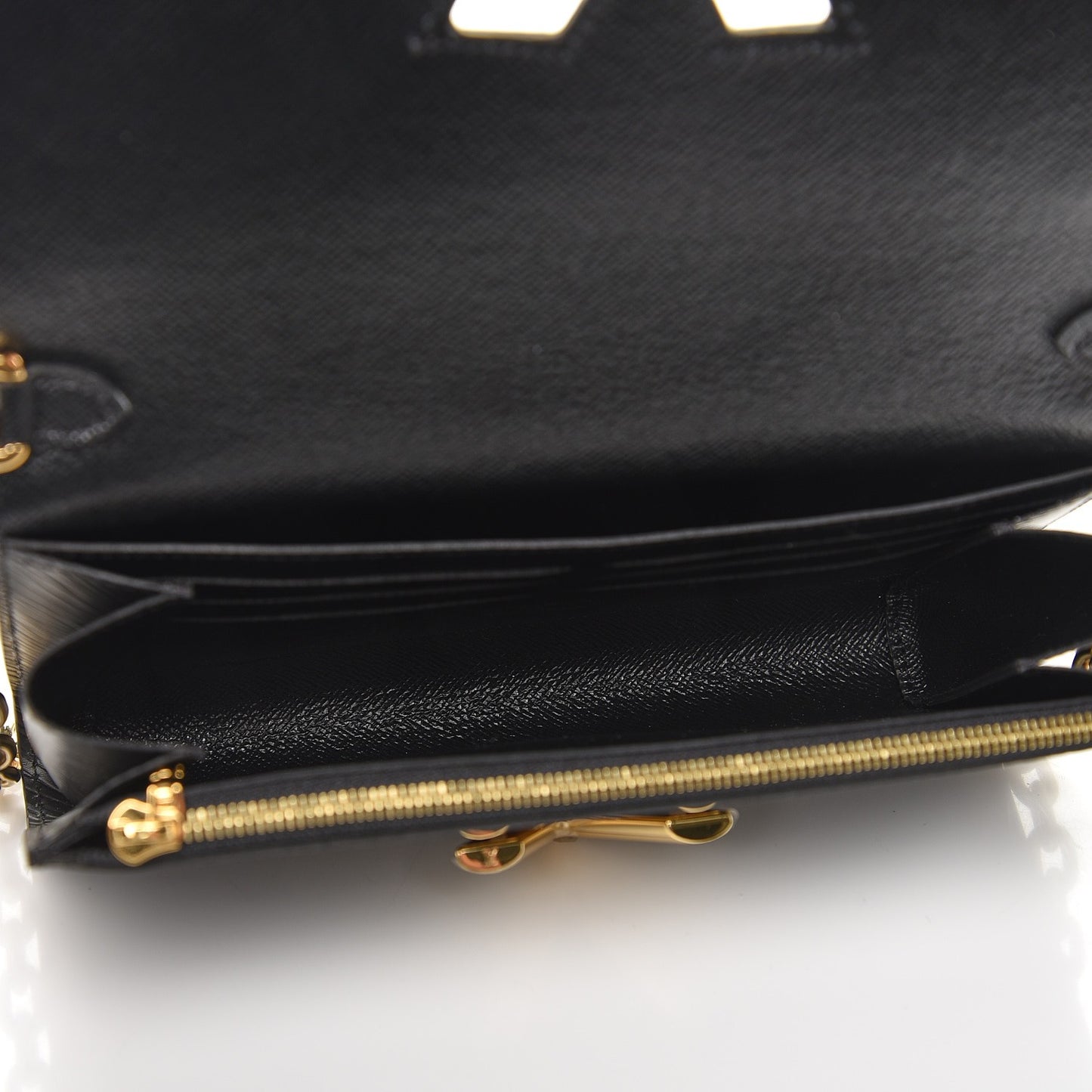 Epi Bloom Twist Chain Wallet Black