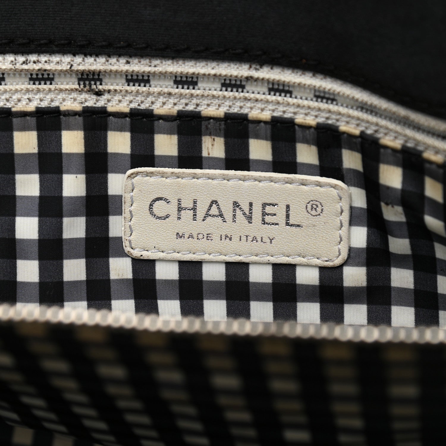 Chanel Canvas Lipstick Ligne Tote Black 6 of 23