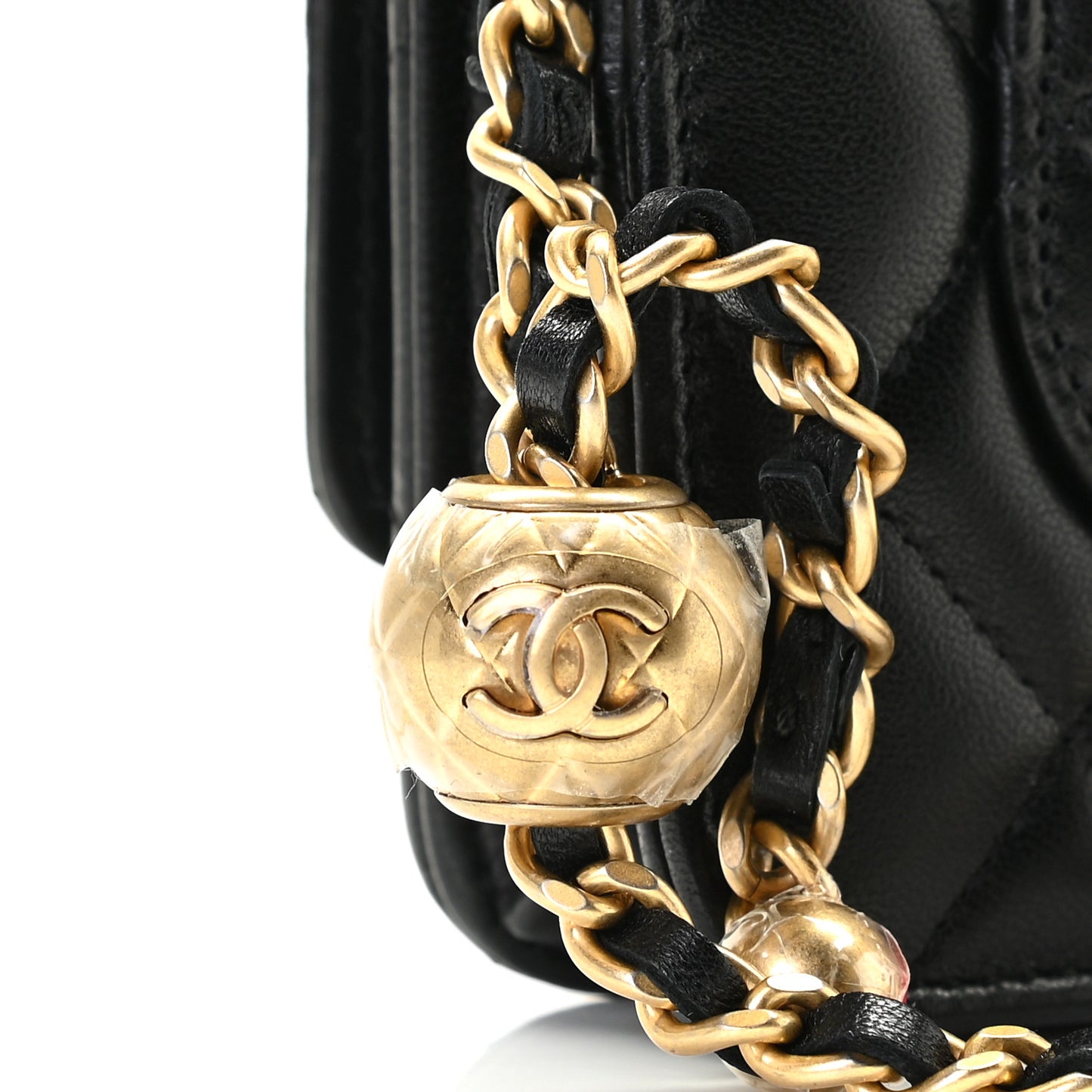 Lambskin Quilted CC Pearl Crush Wallet on Chain WOC Black