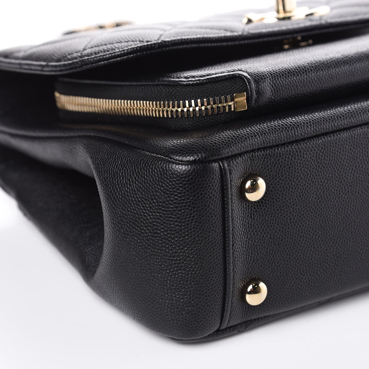 Caviar Quilted Medium Business Affinity Flap Black