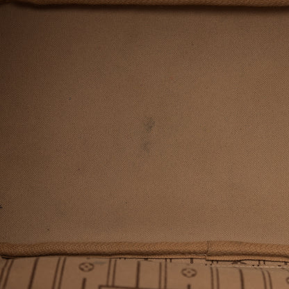 Louis Vuitton Monogram Neverfull MM 8 of 14