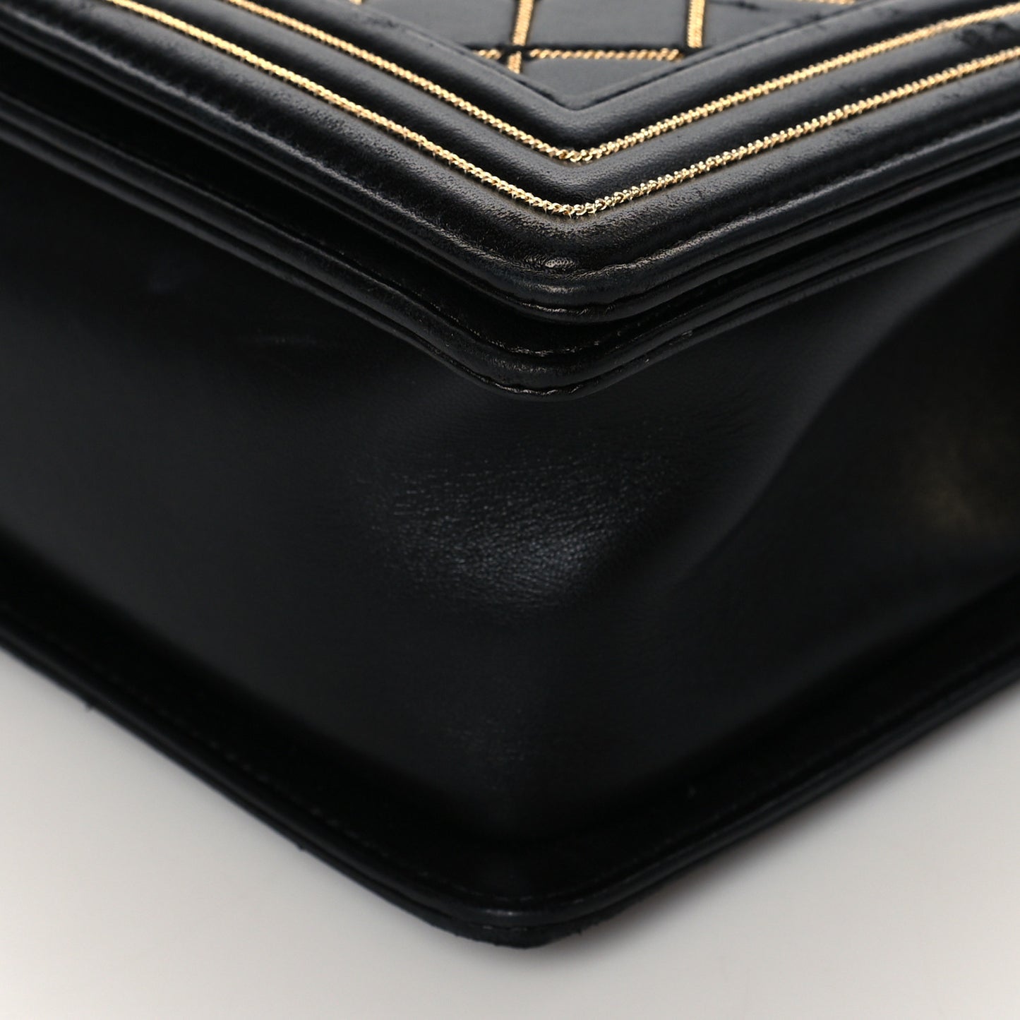 Lambskin Chain Quilted Medium Boy Flap Black