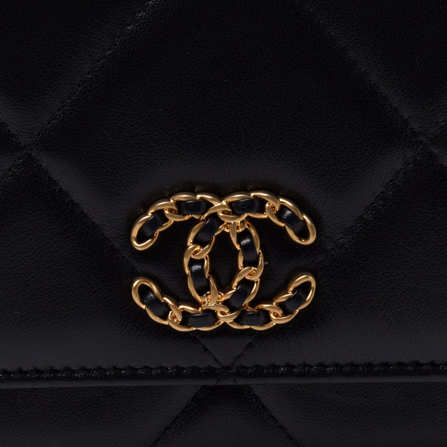 Goatskin Quilted Chanel 19 Wallet On Chain WOC Black