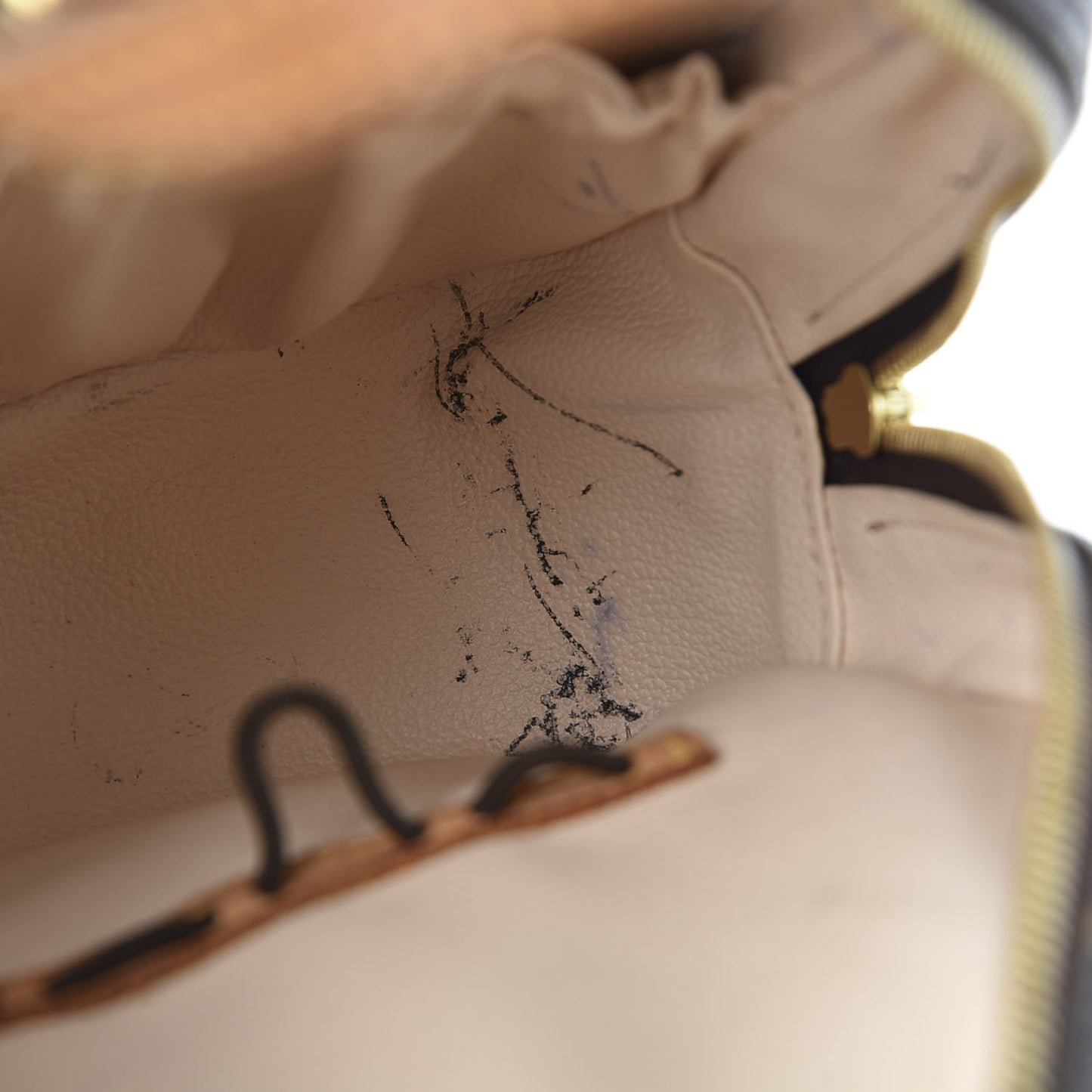 Monogram Spontini