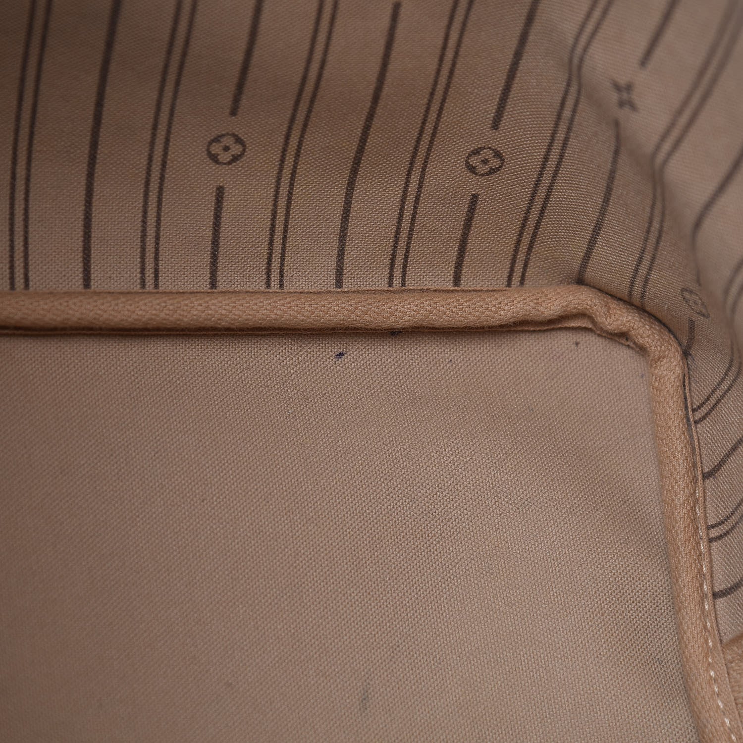 Louis Vuitton Monogram Neverfull GM 9 of 26