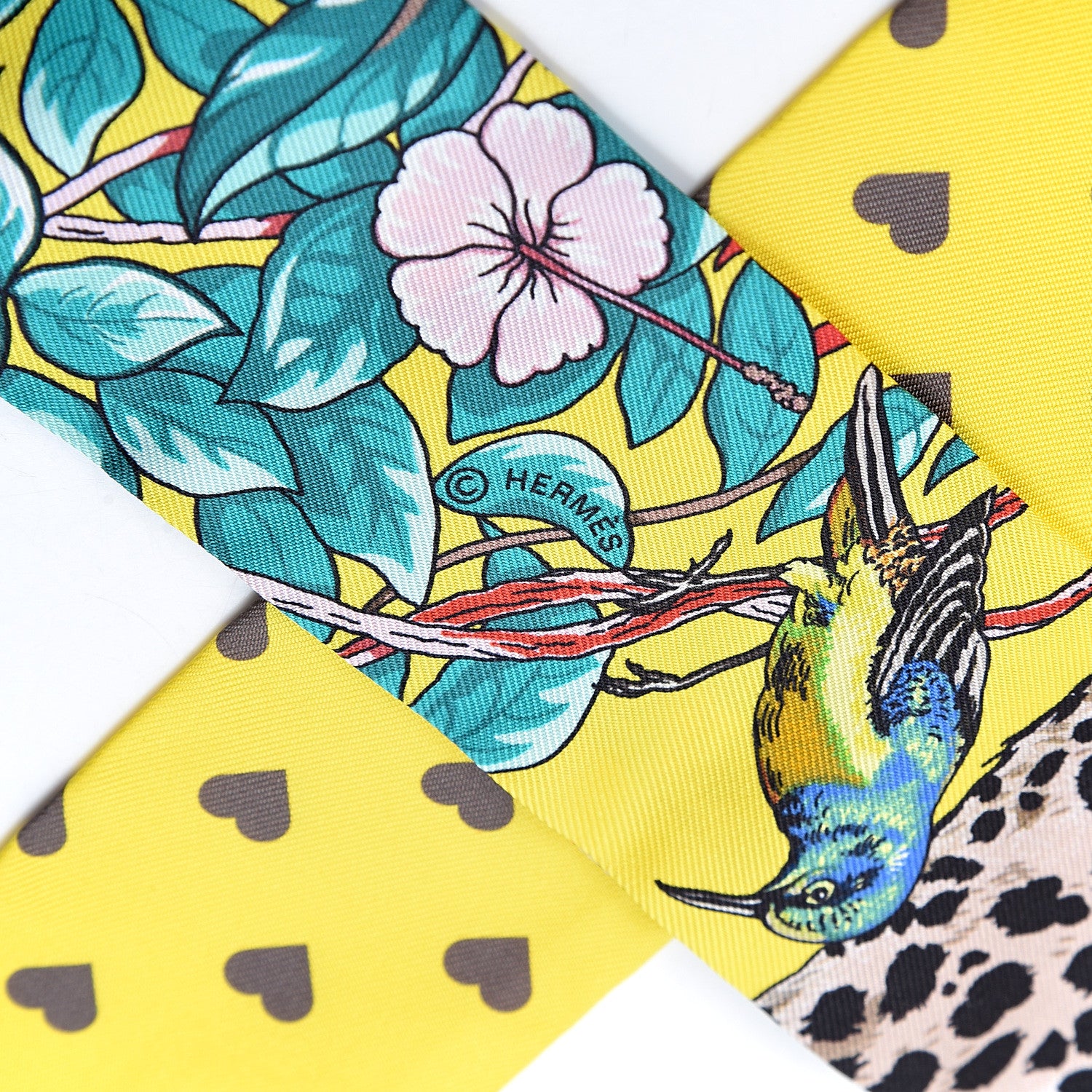 Hermes Silk Jungle Love Love Twilly Jaune Vif Canard 2 of 4
