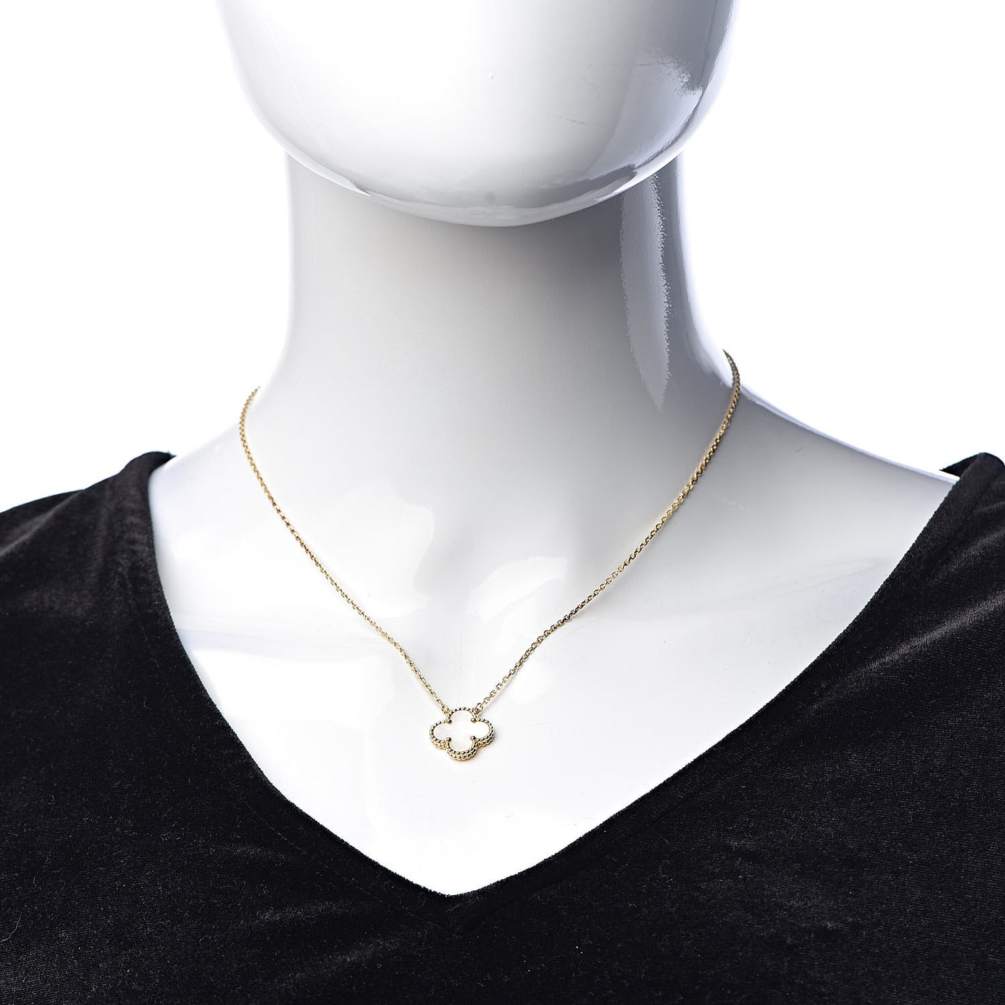 18K Yellow Gold Mother of Pearl Vintage Alhambra Pendant Necklace