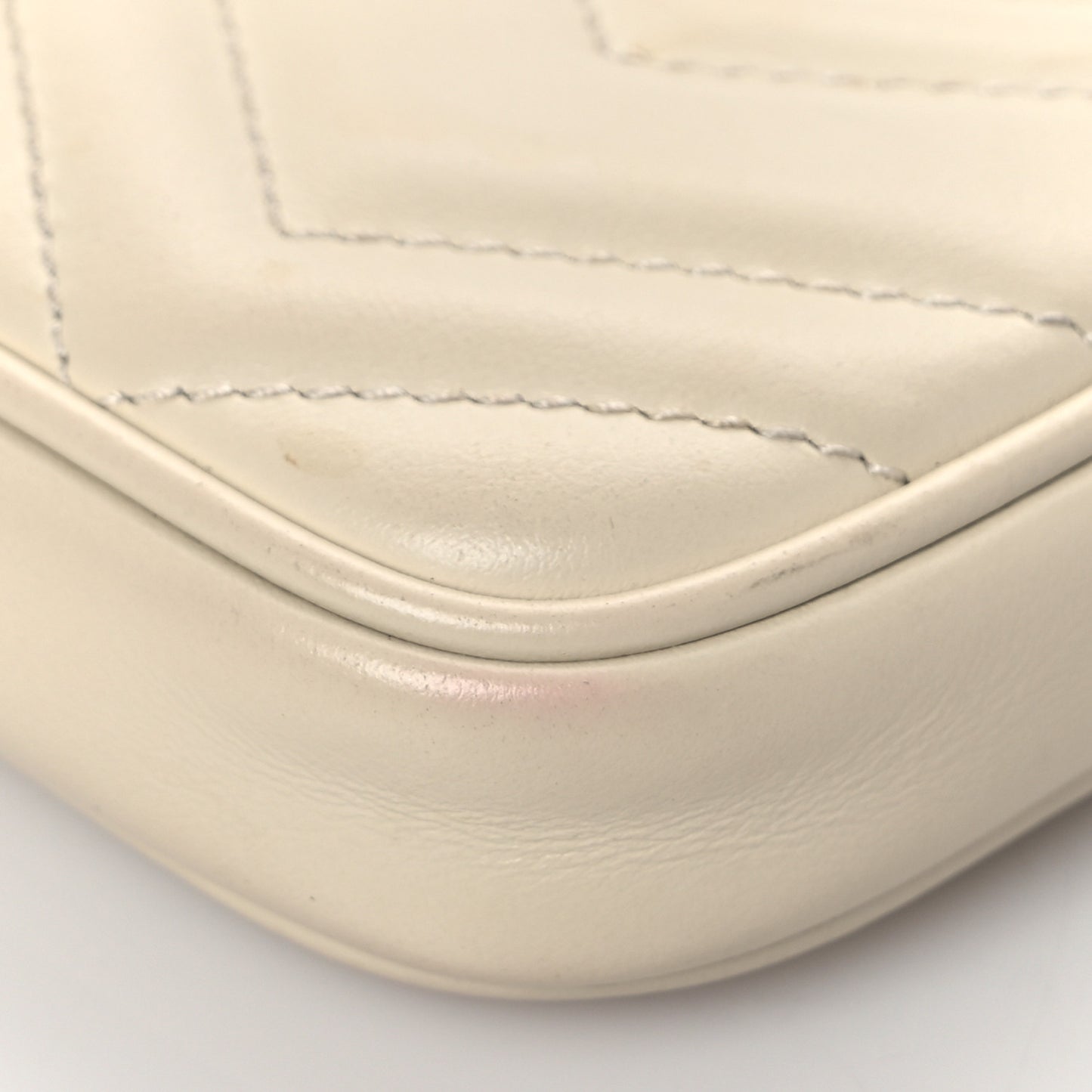 Calfskin Matelasse Mini GG Marmont Chain Crossbody Bag White