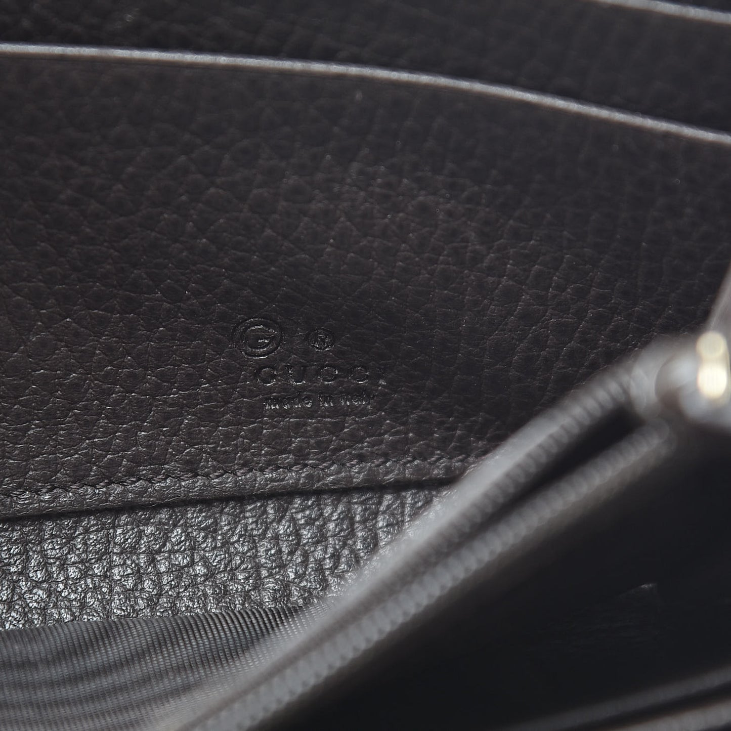 Pebbled Calfskin Donna Long Wallet Grey Field