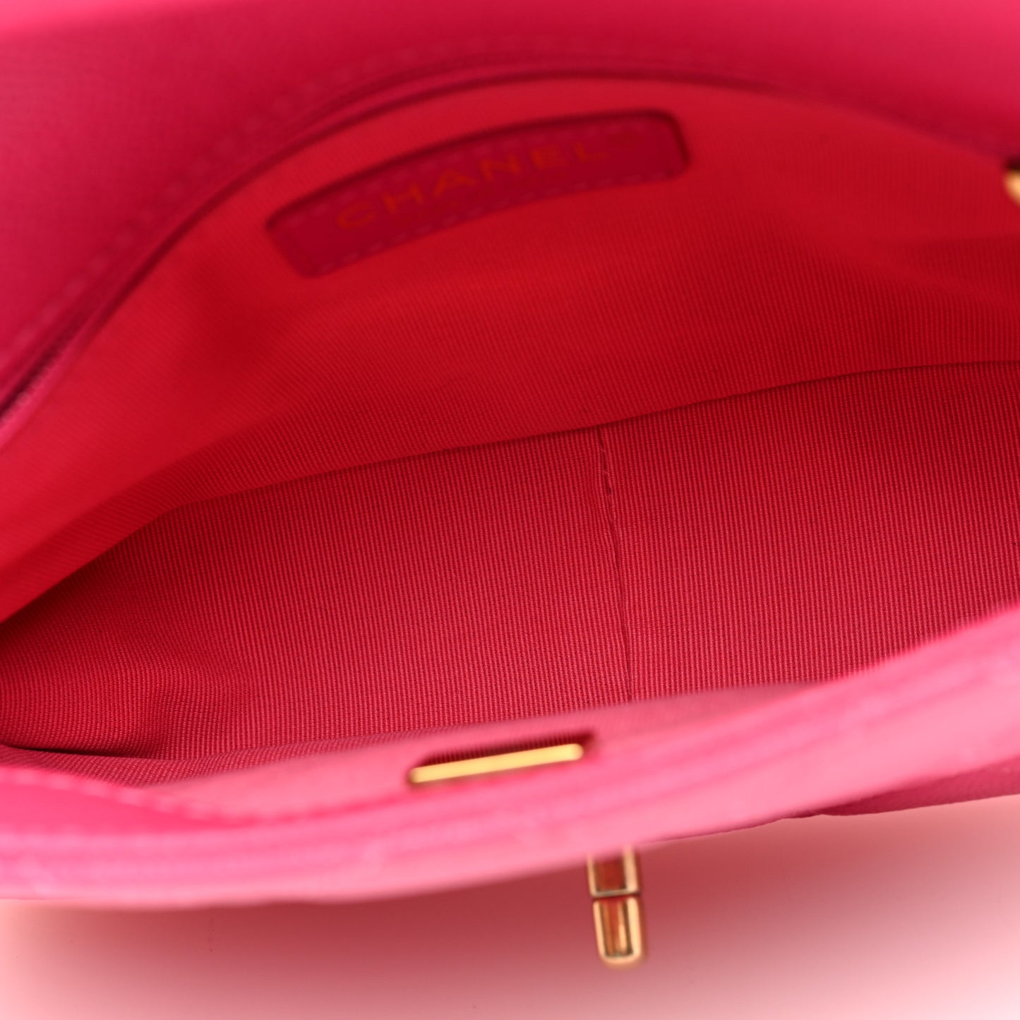 Shiny Caviar Quilted Small Chain Melody Flap Dark Pink