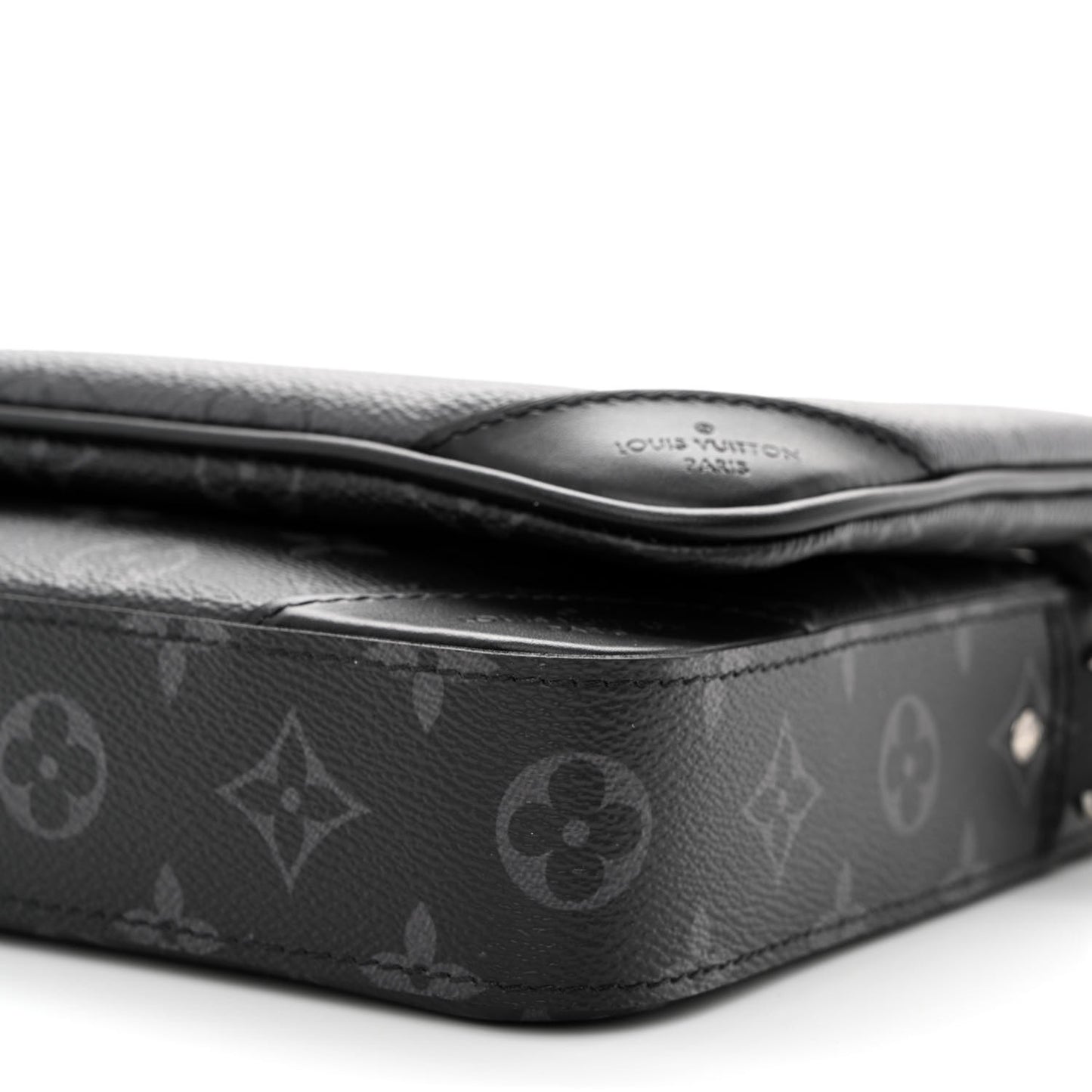 Reverse Monogram Eclipse Trio Messenger
