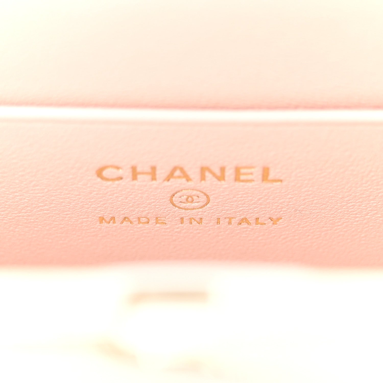 Chanel Lambskin Quilted CC Vanity With Chain Light Pink 6 of 11