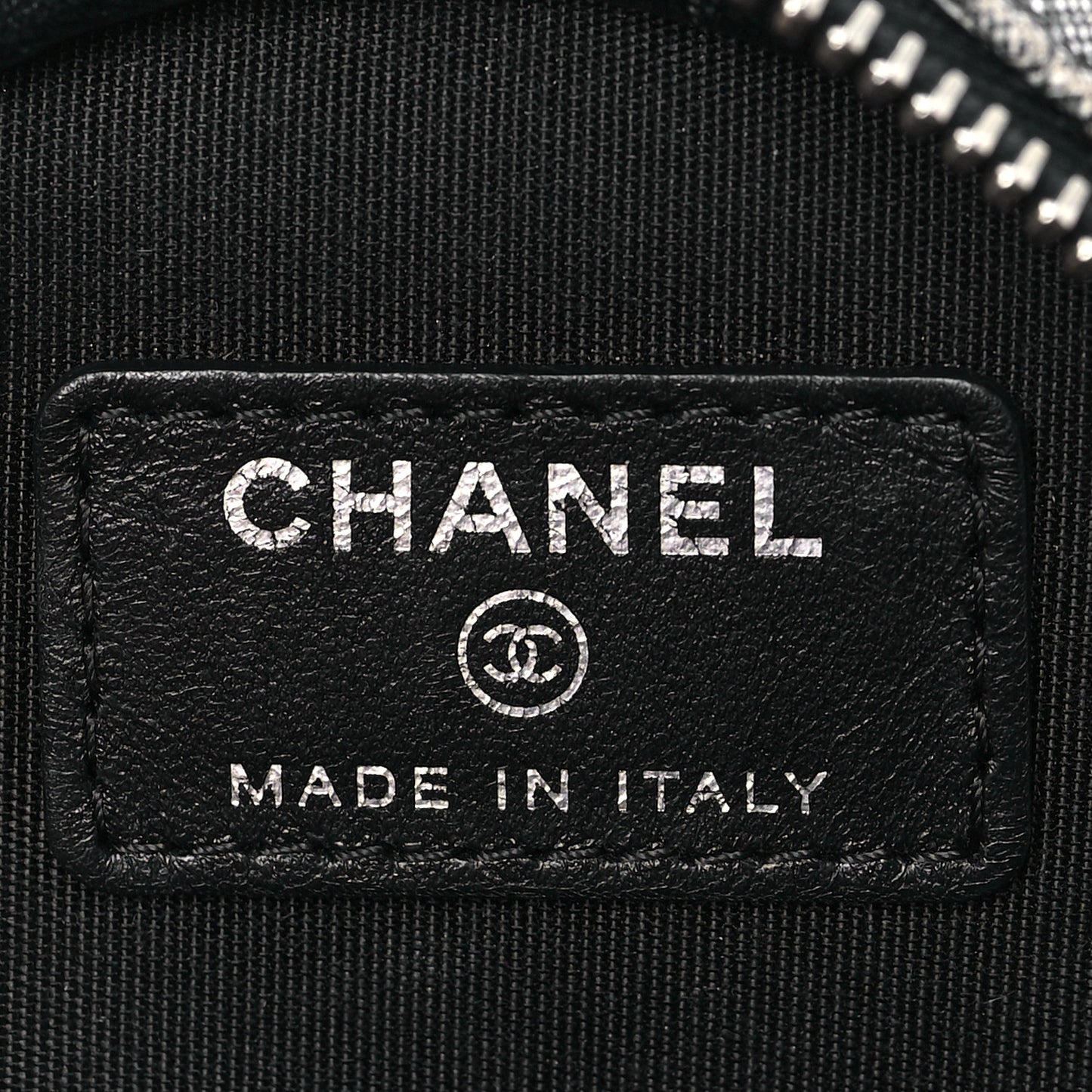 Calfskin Floral Print Round Clutch With Chain Black White