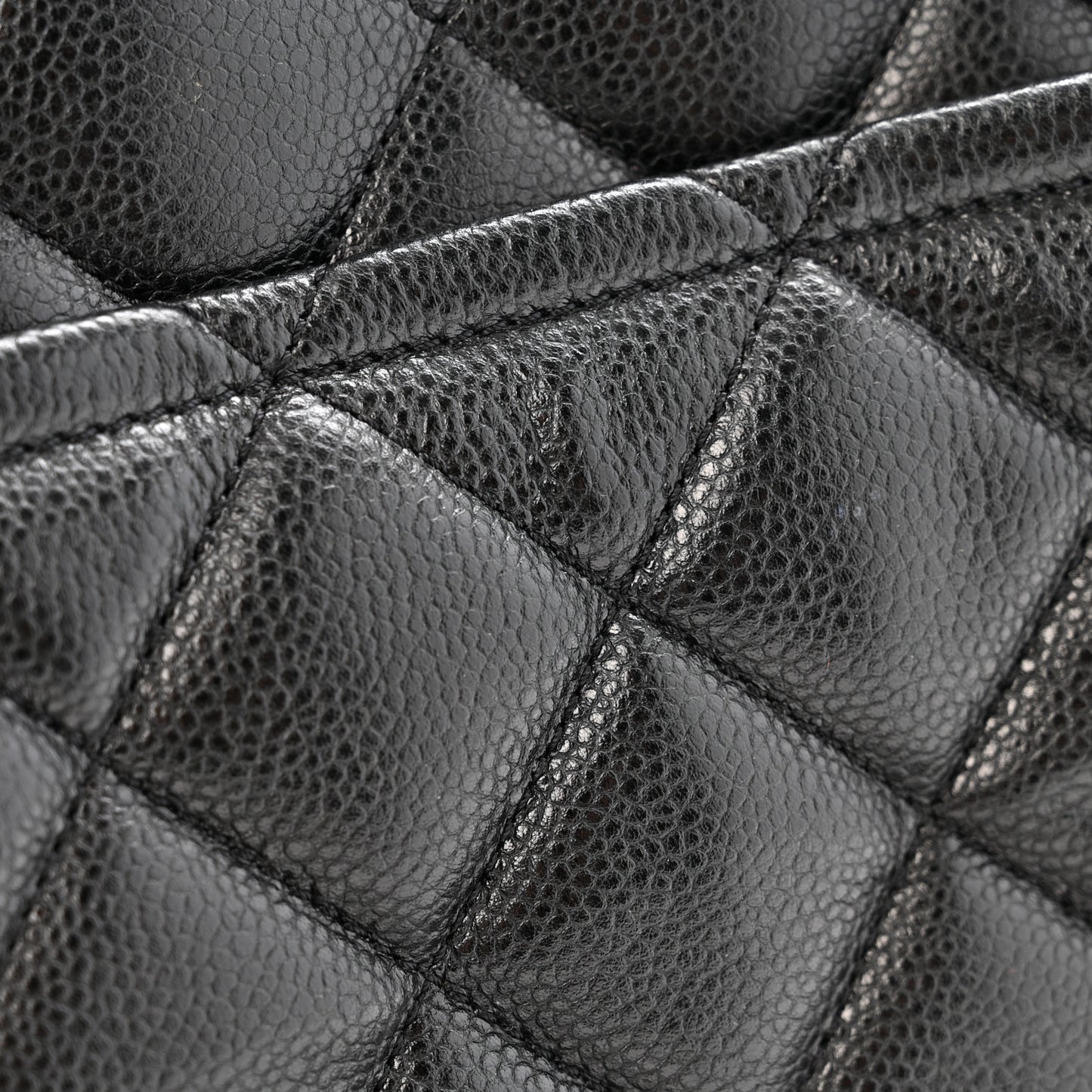 Caviar Quilted CC Timeless Soft Tote Black