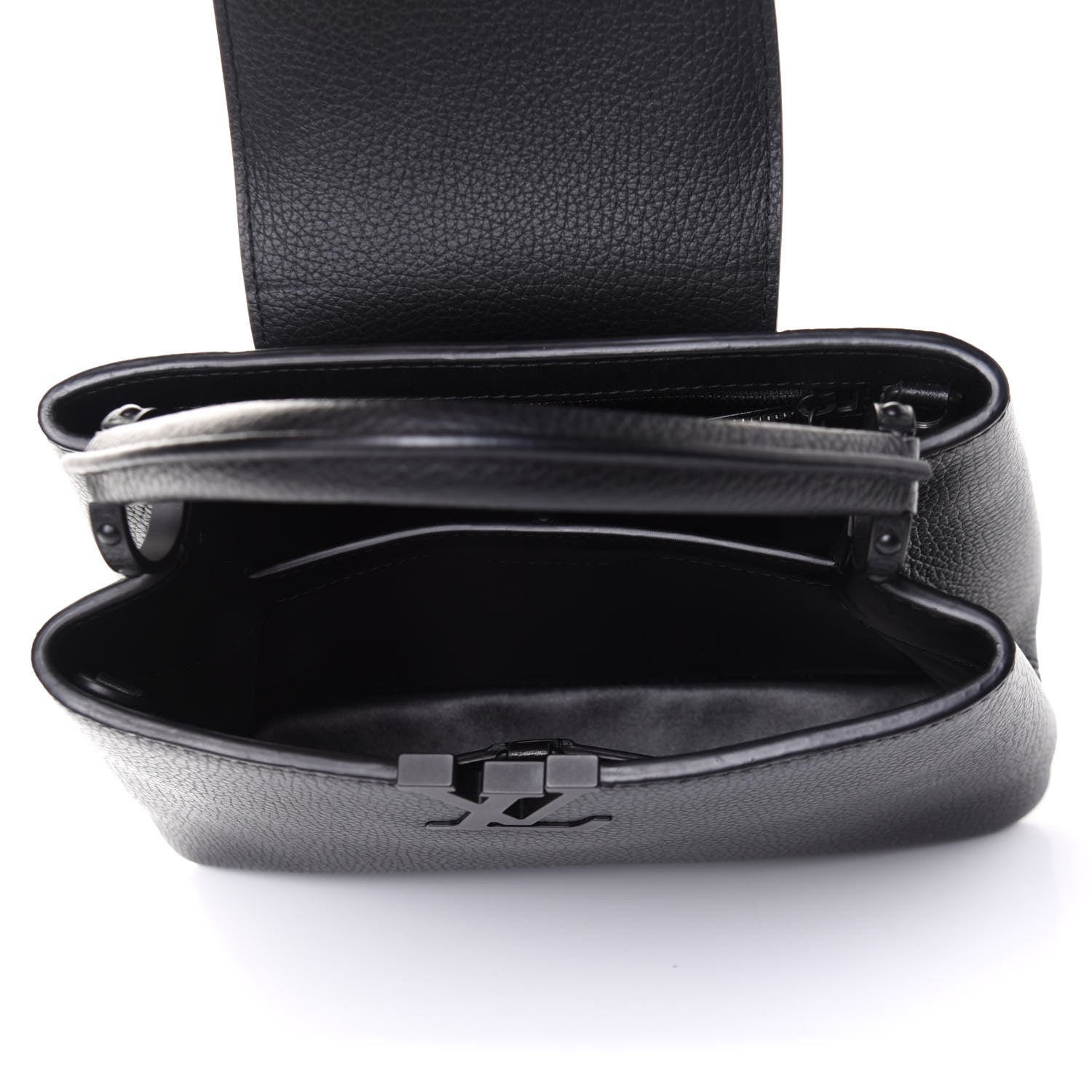 Louis Vuitton Taurillon Capucines BB Matte Black 4 of 8