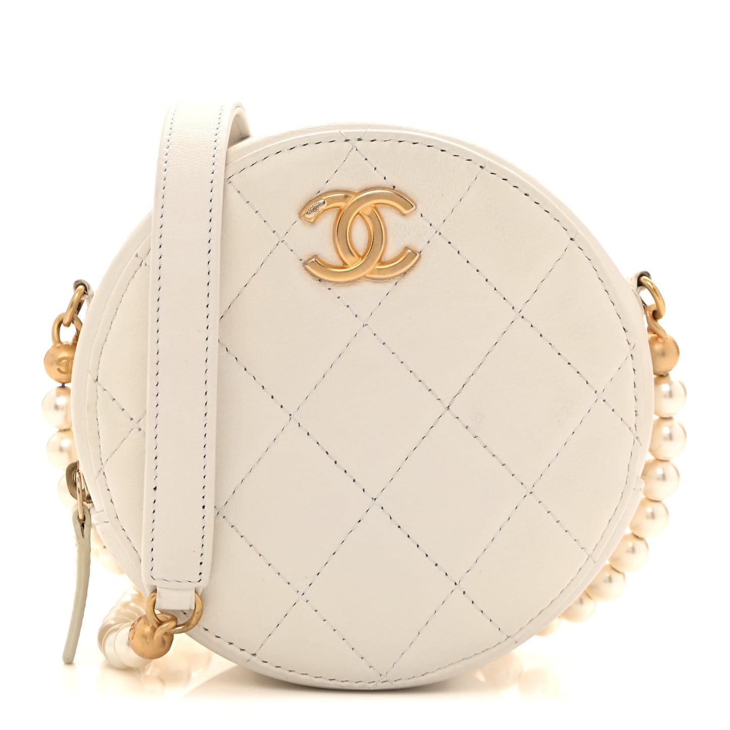 Calfskin Quilted Pearl Round Clutch With Chain White