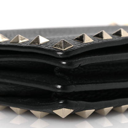 Valentino Garavani Pebbled Calfskin Rockstud Wallet On Chain Black 15 of 20