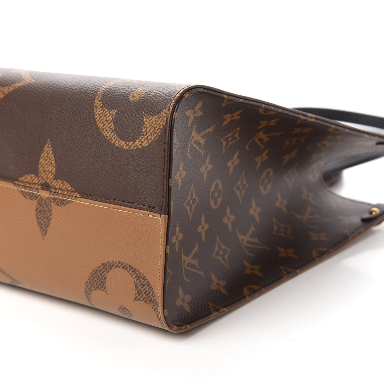 Louis Vuitton Reverse Monogram Giant Onthego MM 7 of 10