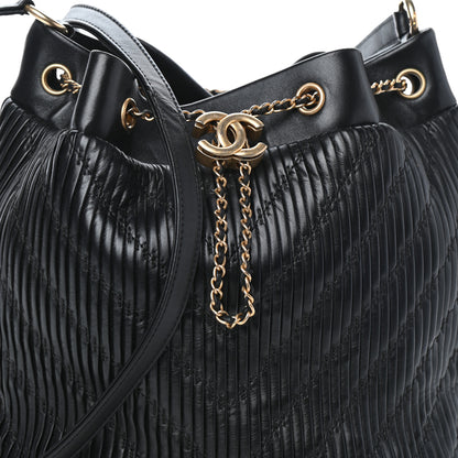 Chanel Iridescent Crumpled Calfskin Coco Pleats Small Drawstring Bag Black 8 of 10