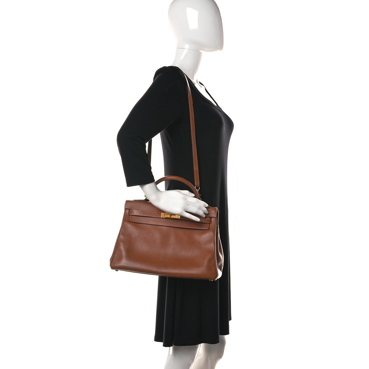 Hermes Courchevel Kelly Retourne 32 Gold 2 of 24