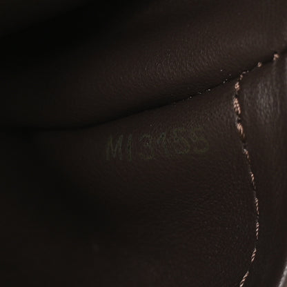 Louis Vuitton Taurillon Capucines MM Galet Galet 7 of 11