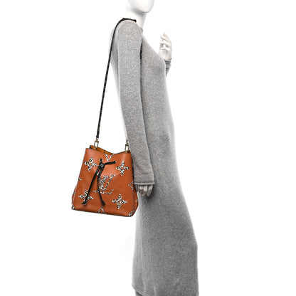 Louis Vuitton Monogram Giant Jungle NeoNoe Caramel 2 of 9