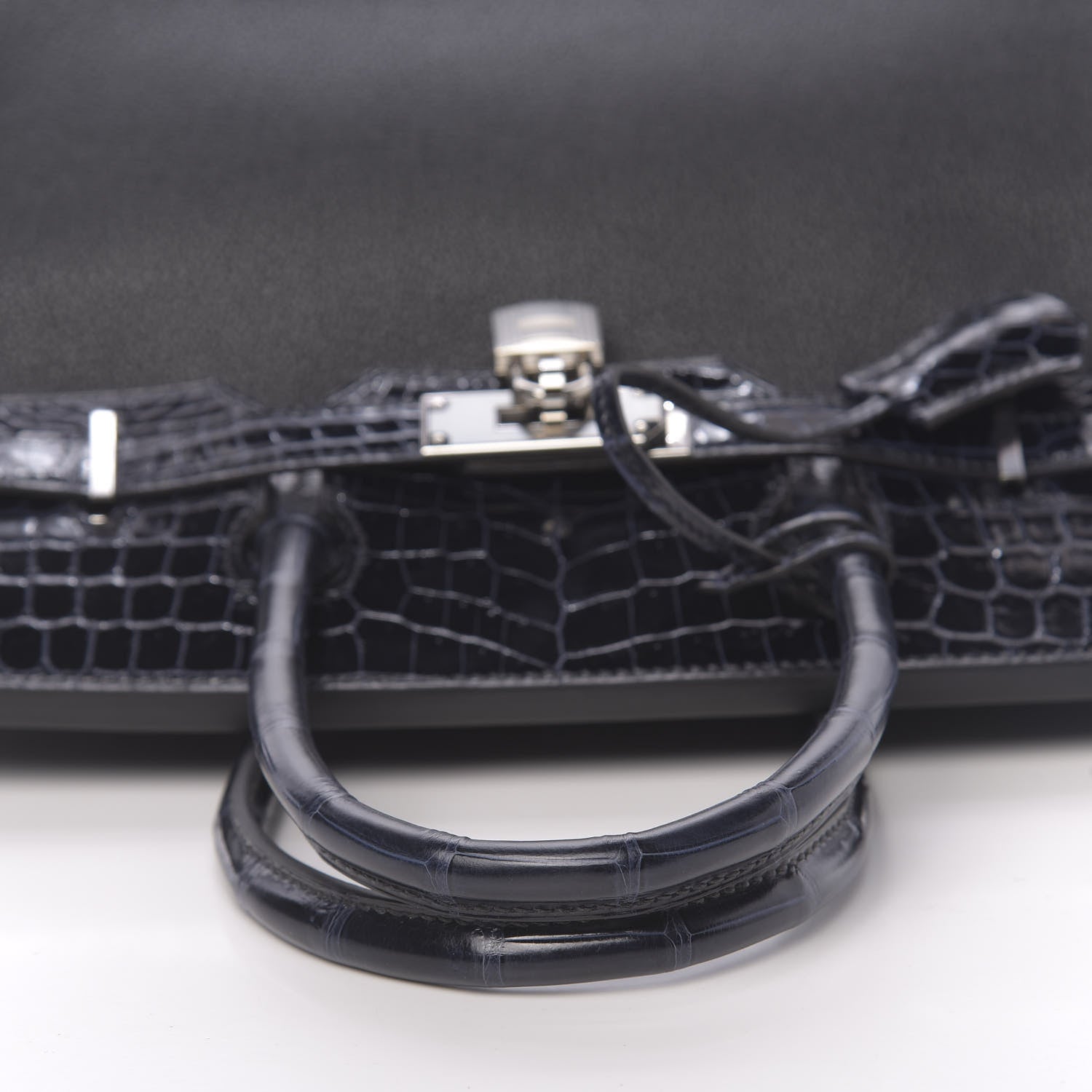 Hermes Taurillon Novillo Shiny Niloticus Crocodile Birkin Touch 30 Black Bleu Marine 34 of 38
