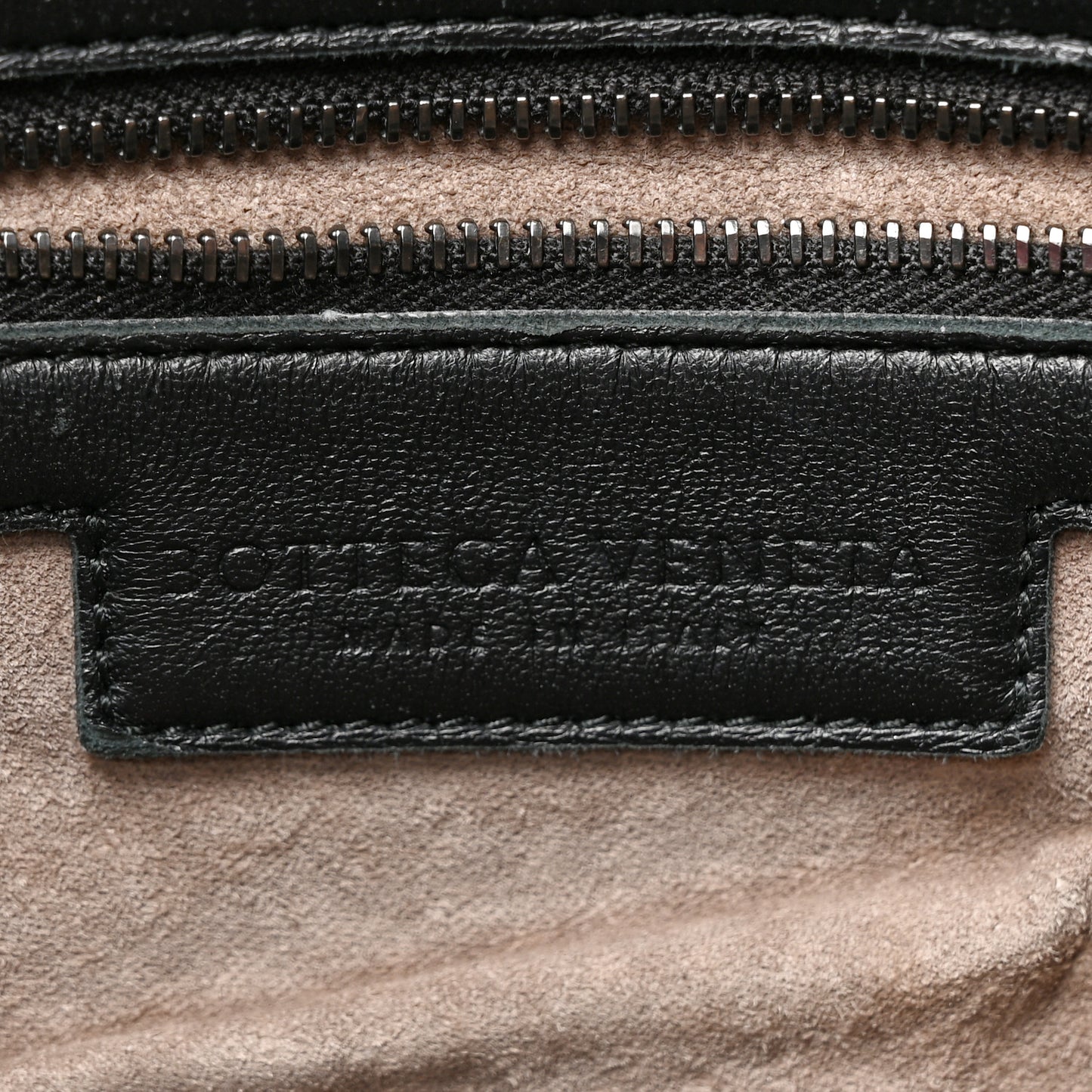 Nappa Intrecciato Large Veneta Hobo Black