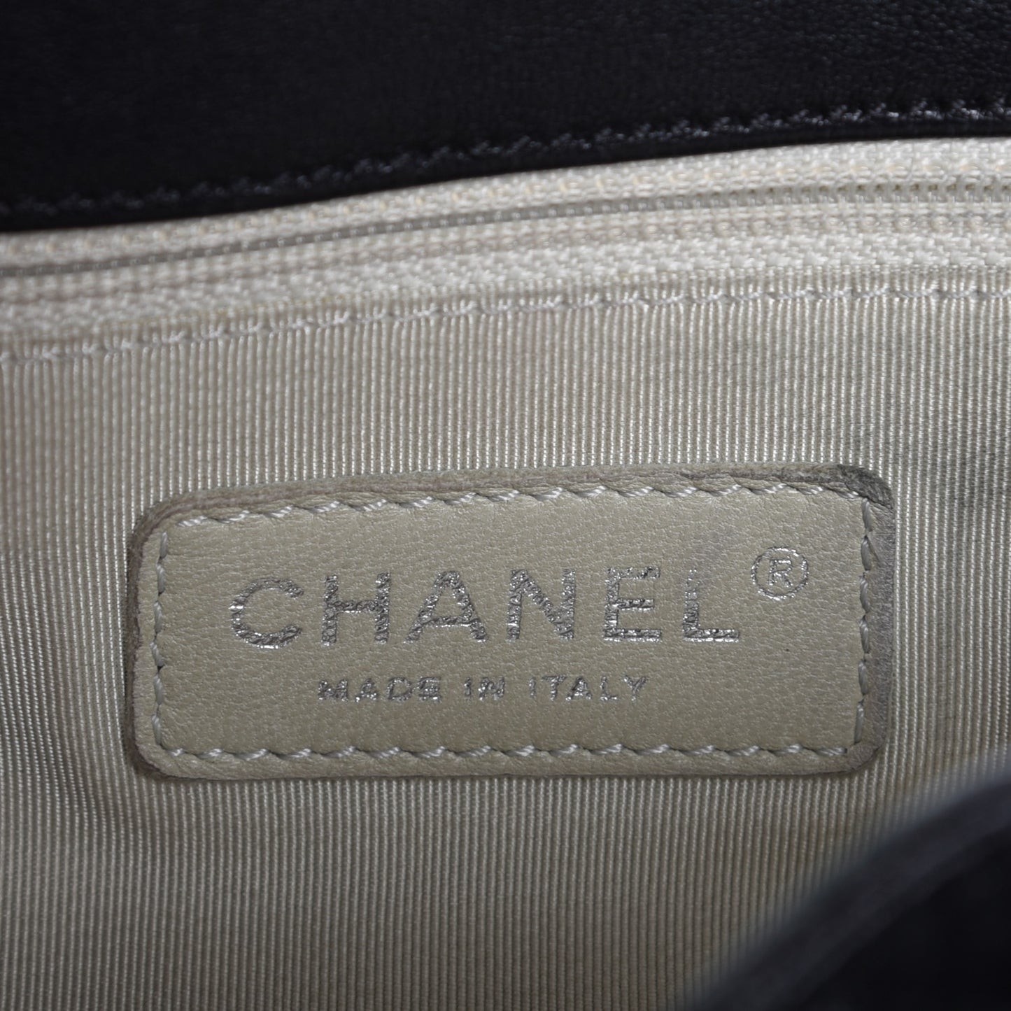 Washed Lambskin Quilted Maxi Chain Around Flap Black