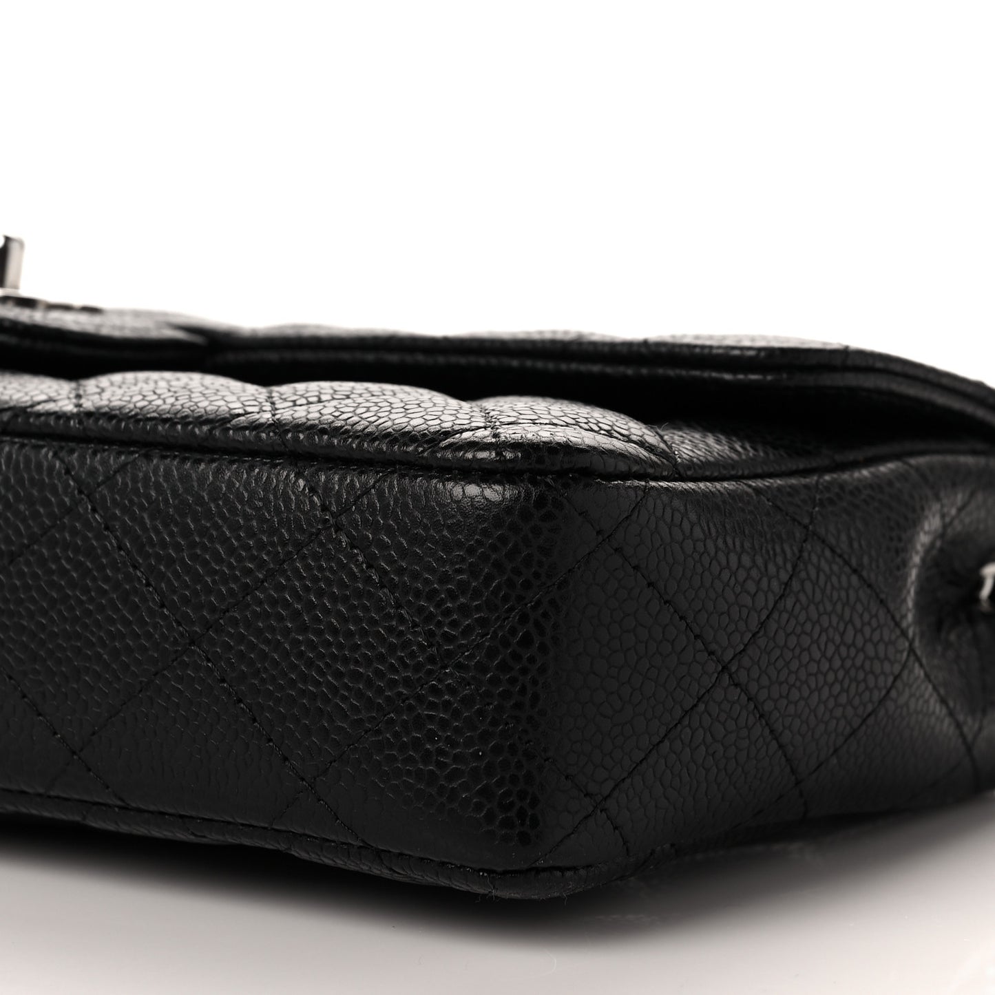 Caviar Quilted East West Flap Black