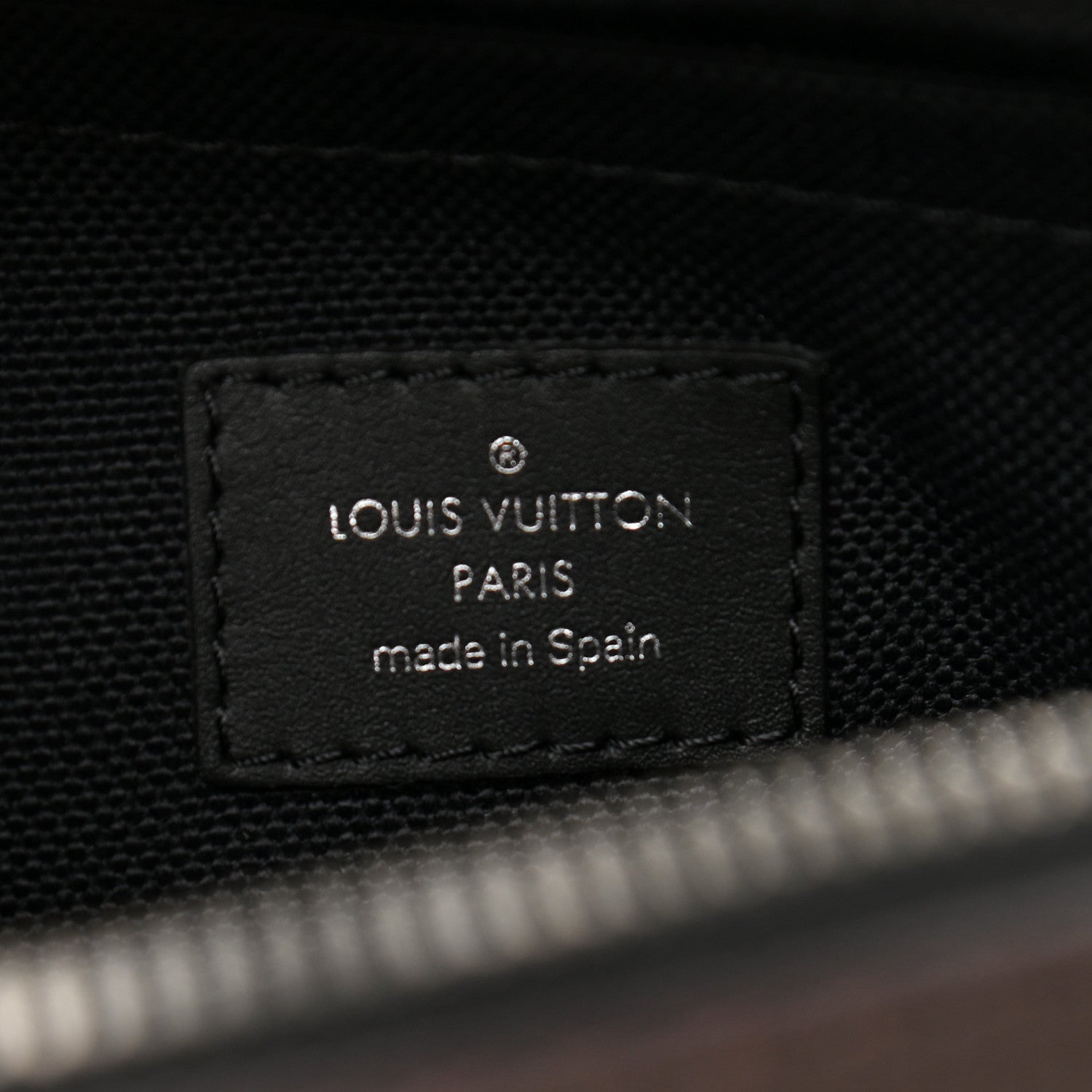 Louis Vuitton Utah Canyon Messenger PM Marron 6 of 9