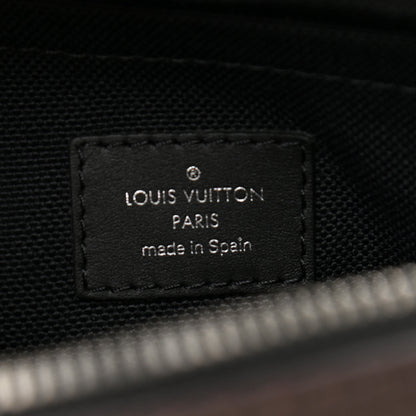 Louis Vuitton Utah Canyon Messenger PM Marron 6 of 9