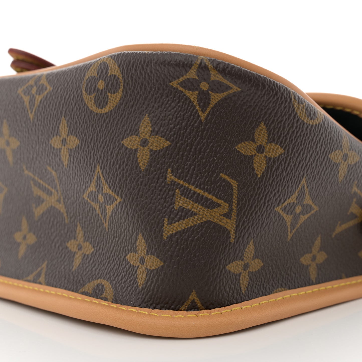 Monogram Diane Black