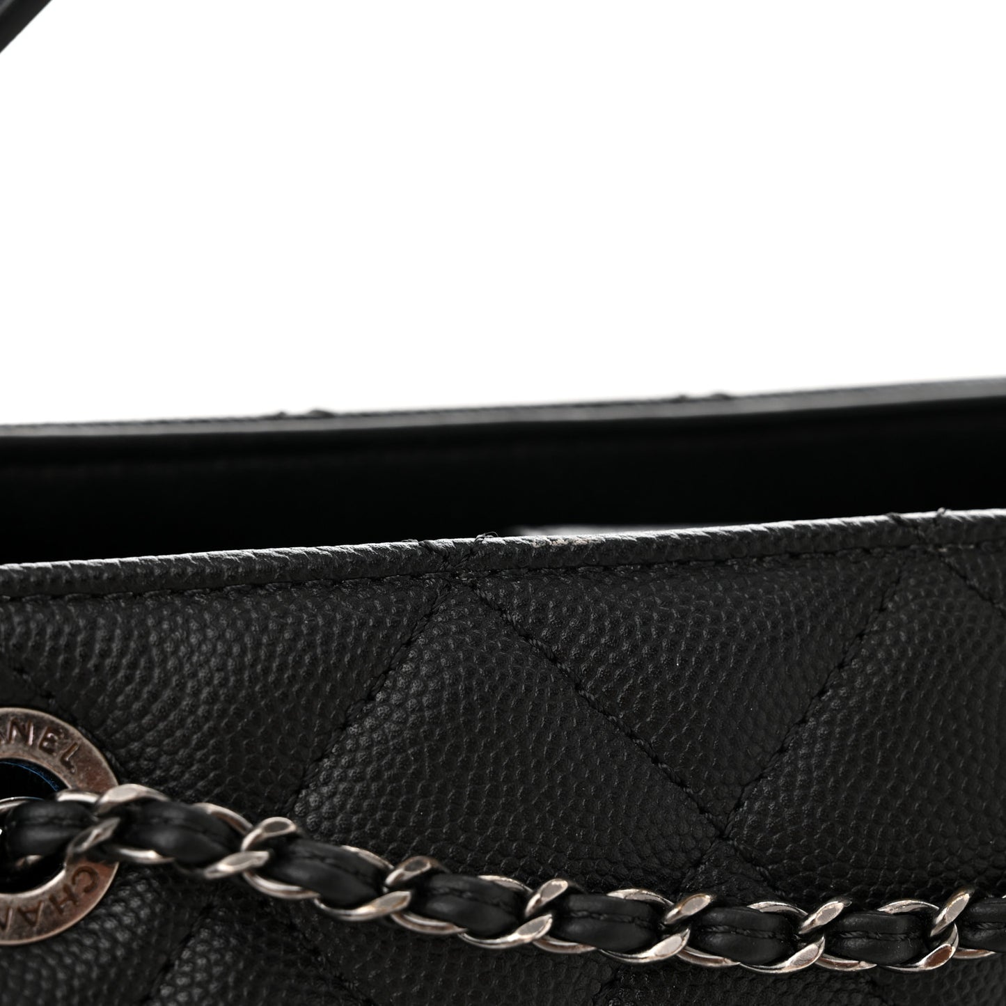 Caviar Quilted Medium CC Bucket Bag Black
