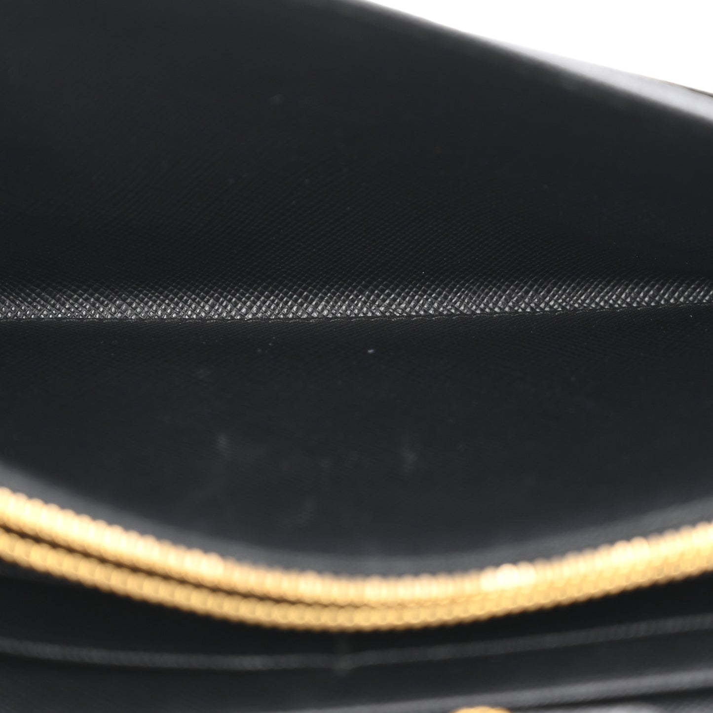 Saffiano Metal Oro Chain Wallet Black