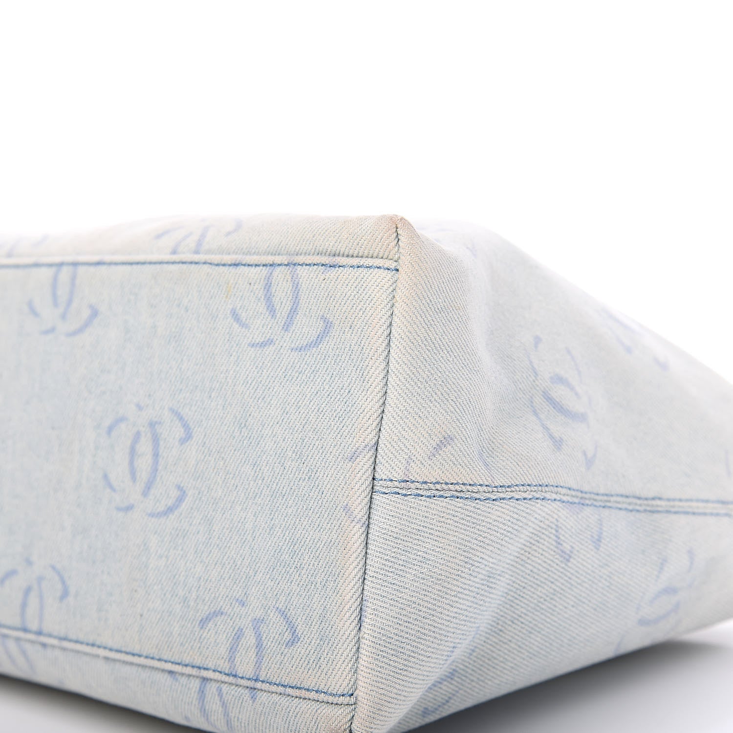Chanel Canvas CC Hobo Light Blue 7 of 10
