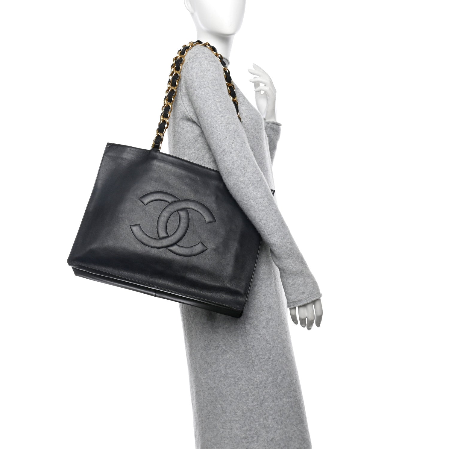 Chanel Lambskin CC Tote Navy 3 of 13