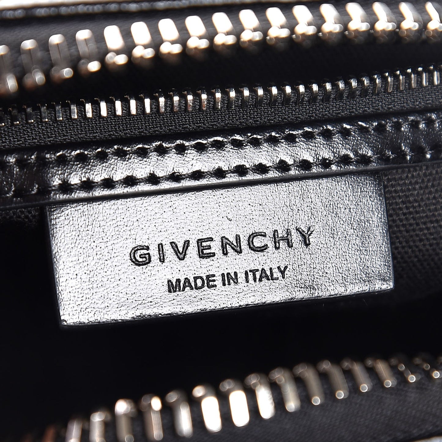 Shiny Lord Calfskin Mini Antigona Black