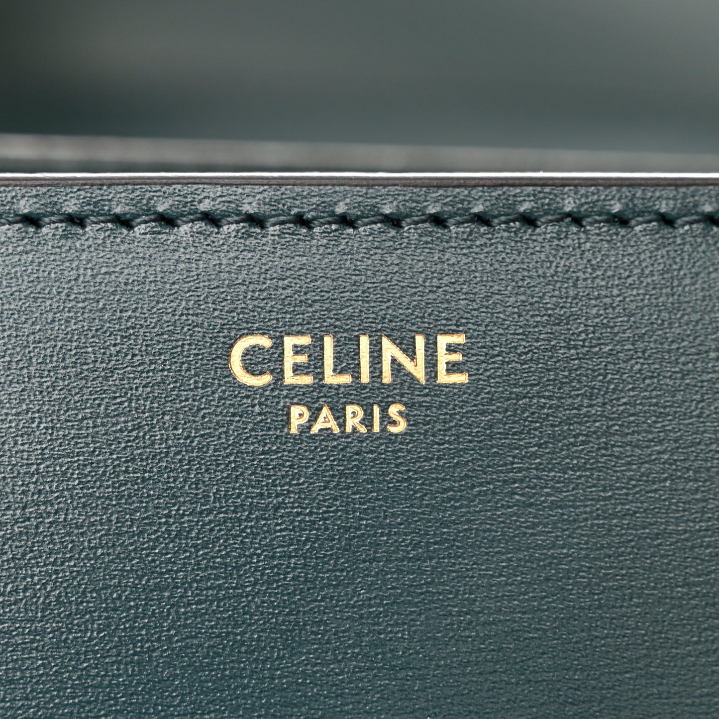 Box Calfskin Classic Box Medium Flap Bag Amazone